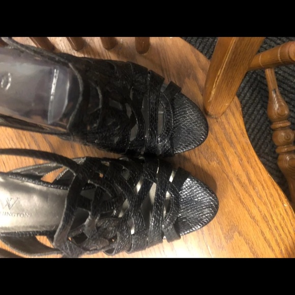 Worthington size 10 heels - Picture 2 of 3